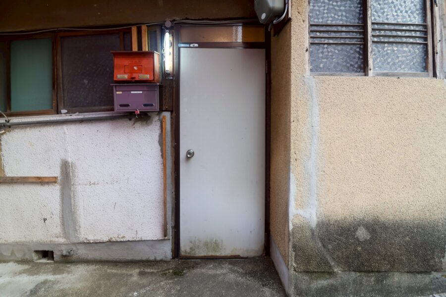 京都市北区の近隣駐車場より安くて、ちゃんと住める１部屋募集してます。